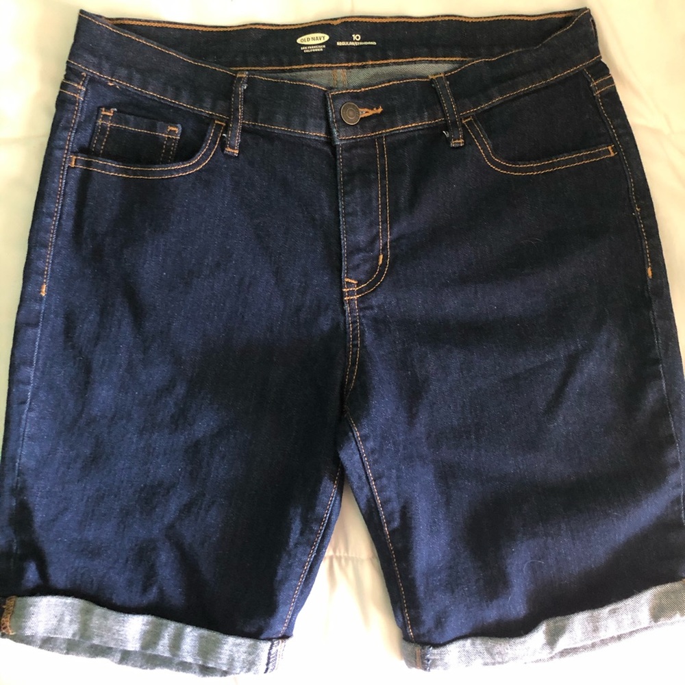 Old Navy Bermuda shorts